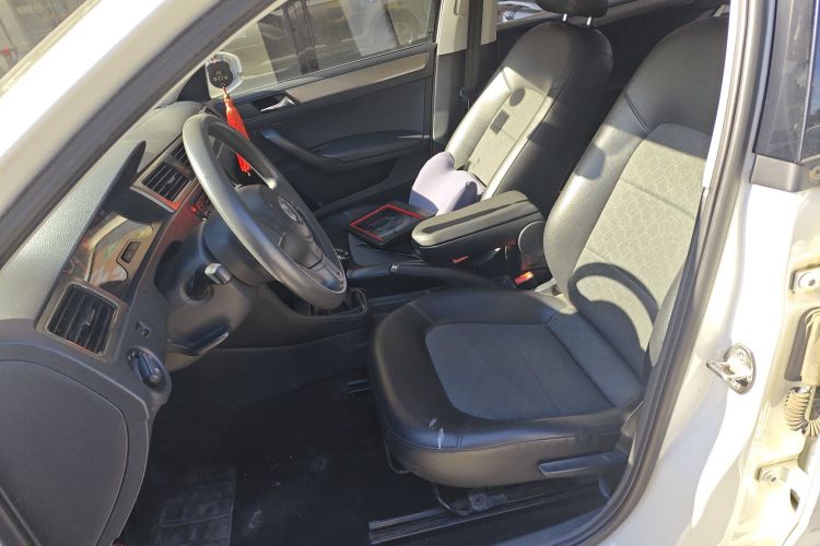 大众 桑塔纳 2015款 1.6L 手动舒适版局部细节19