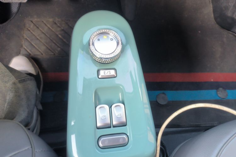 长安启源 长安Lumin 2023款 205km 香沁款中控内饰18