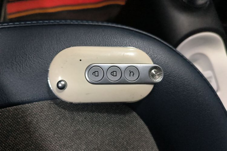 五菱汽车 宏光MINIEV 2022款 GAMEBOY 300km 玩咖款 磷酸铁锂中控内饰11