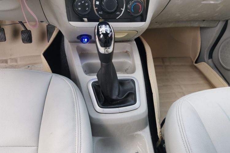 北汽昌河M50S 2015款 1.5L改款商务舱（板簧）DAM15DL中控内饰18