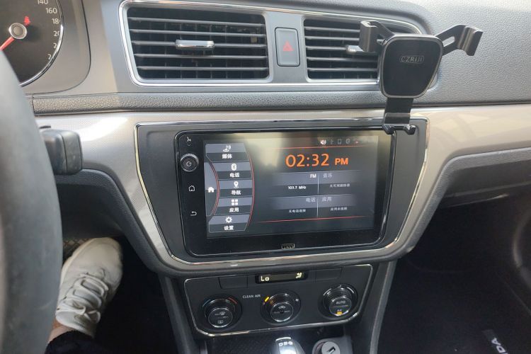 大众 朗逸 2017款 230TSI DSG舒适版中控内饰16