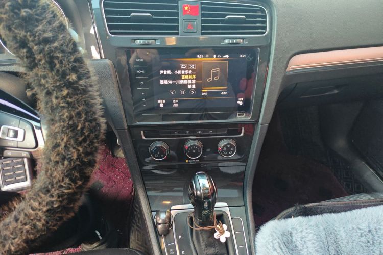 大众 高尔夫 2020款 挚爱版 280TSI DSG舒适型中控内饰16