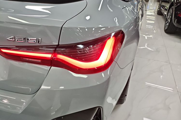 宝马4系 2022款 425i Gran Coupe M运动曜夜套装车身外观6006