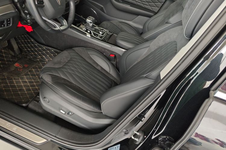 红旗HS5 2022款 改款 2.0T 智联旗享四驱版局部细节19