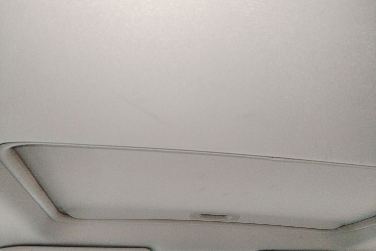 三菱 欧蓝德 2020款 2.4L 四驱致享版 7座局部细节22