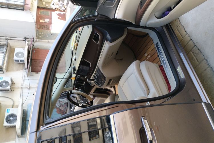 别克GL8 2018款 28T 尊贵型 国VI局部细节9005