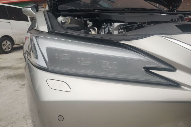 雷克萨斯ES 2025款 200 臻享版车身外观6006