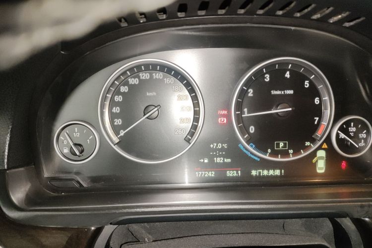 宝马5系 2014款 525Li 领先型局部细节14