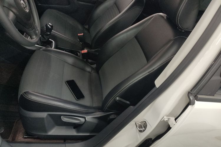 大众 途观 2016款 300TSI 手动两驱风尚版中控内饰19