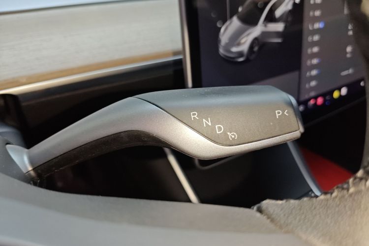 特斯拉 Model 3 2020款 标准续航后驱升级版中控内饰18