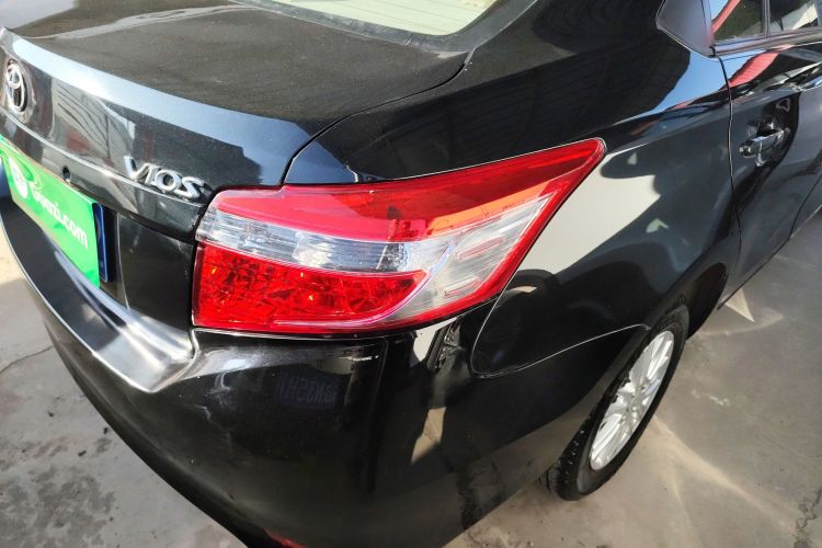 丰田 威驰 2014款 1.3L 手动型尚版车身外观9