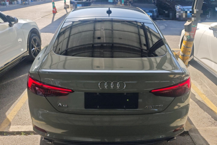 奥迪A5 2019款 Sportback 45 TFSI 时尚型车身外观6004