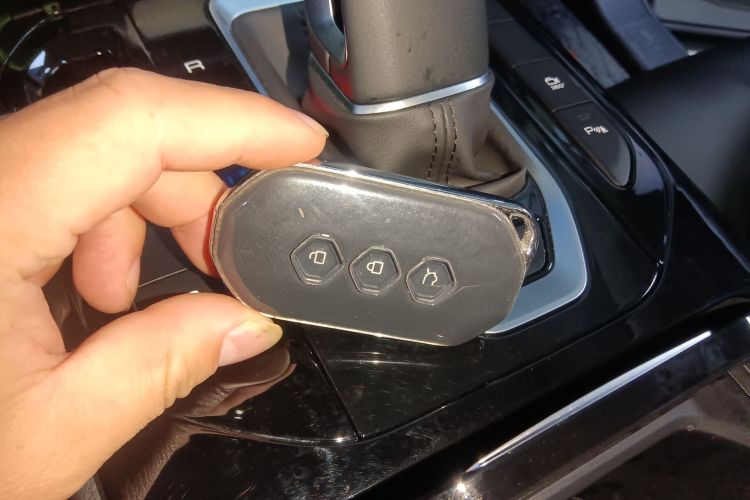 五菱汽车 五菱凯捷 2020款 1.5T CVT旗舰型中控内饰7001