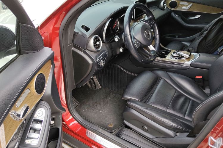 奔驰GLC轿跑 2019款 GLC 260 4MATIC 轿跑SUV中控内饰20