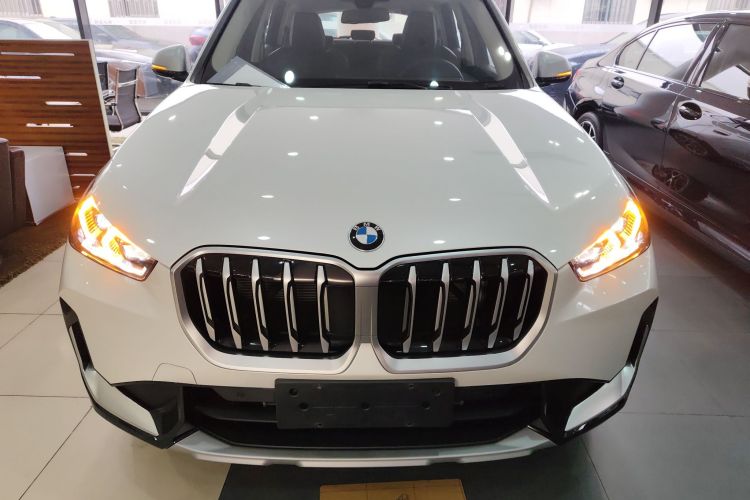 宝马X1 2023款 sDrive25Li X设计套装车身外观2