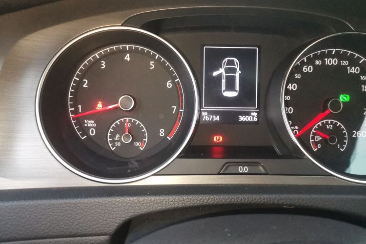 大众 高尔夫 2015款 1.6L 自动舒适型中控内饰15