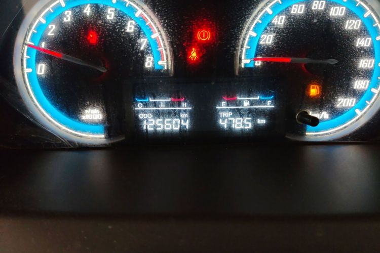 宝骏730 2014款 1.5L 手动豪华型 7座中控内饰15