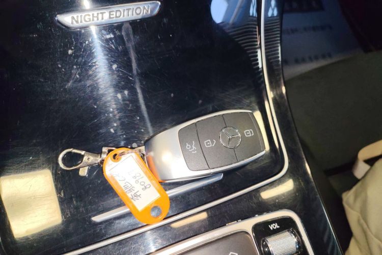 奔驰C级 2021款 C 260 星耀臻藏版中控内饰7001