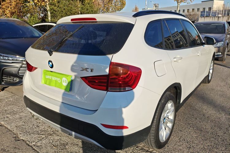 宝马X1 2015款 sDrive18i 时尚晋级版车身外观7