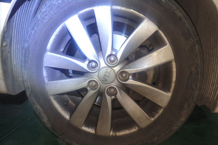 起亚K3 2015款 1.6L 自动GLS车身外观6007