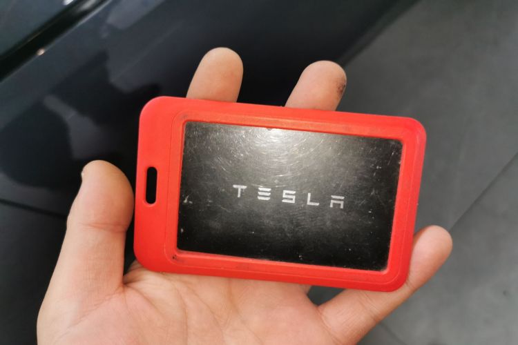 特斯拉 Model Y 2021款 长续航全轮驱动版中控内饰11