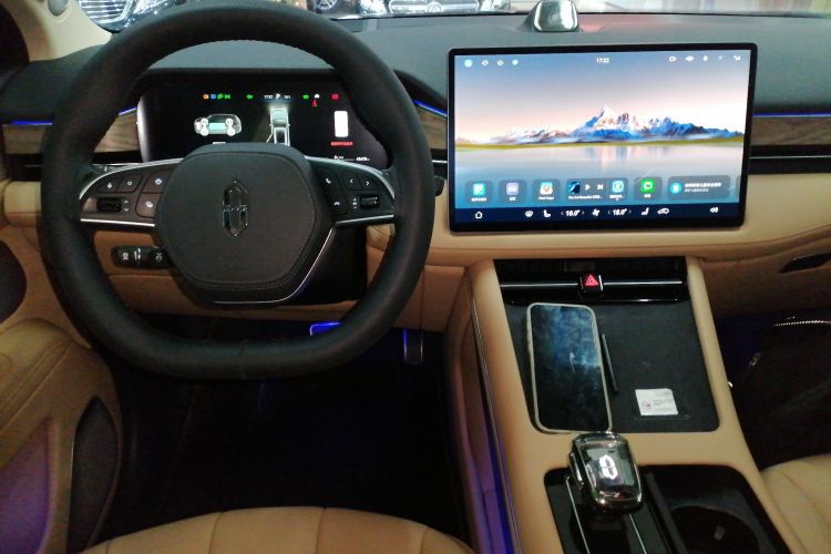 鸿蒙智行 问界M7 2022款 1.5T 四驱豪华版中控内饰13