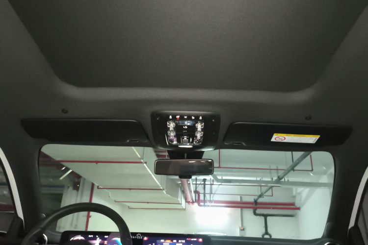 奔驰A级 2021款 A 200 L 运动轿车动感型局部细节22