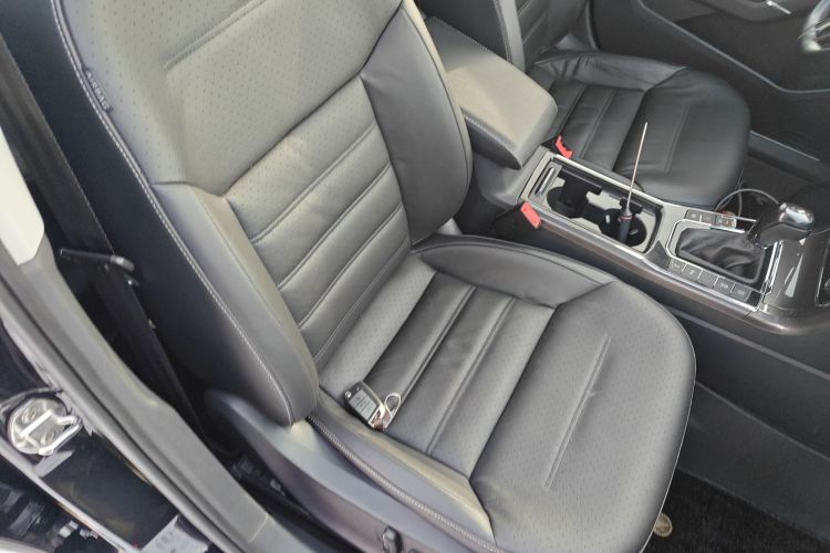 大众 帕萨特 2017款 330TSI DSG御尊版局部细节41