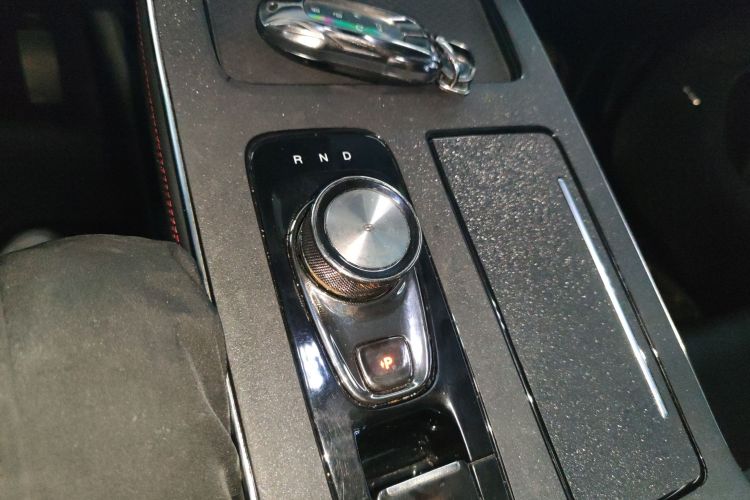 埃安 AION V 2021款 Plus 80 领航智驾版 三元锂局部细节18