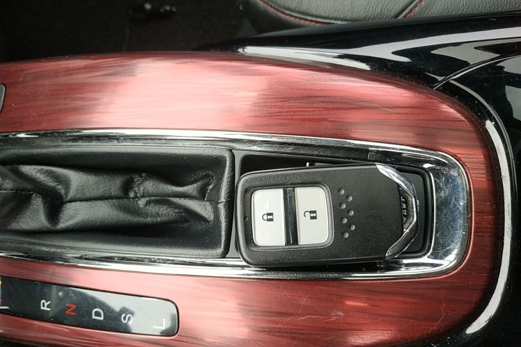 本田XR-V 2015款 1.8L VTi CVT豪华版中控内饰11