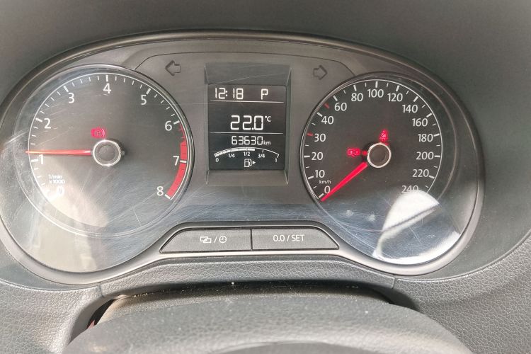 大众 Polo 2016款 1.4L 自动风尚型中控内饰15