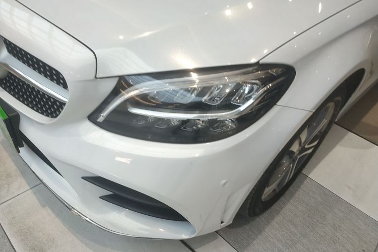 奔驰C级 2020款 改款 C 260 L 运动版局部细节36