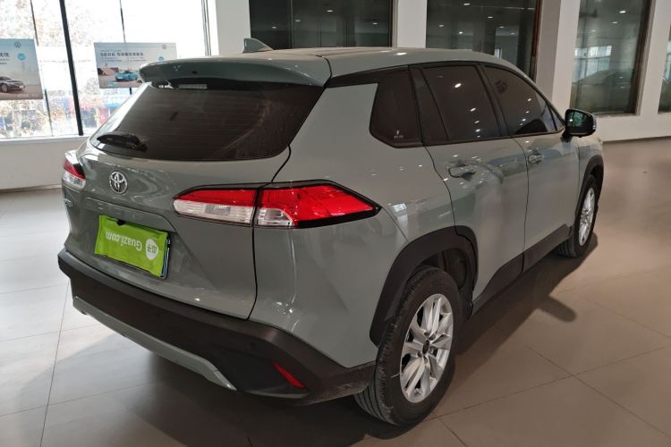 丰田 卡罗拉锐放 2023款 2.0L 精英版车身外观6005