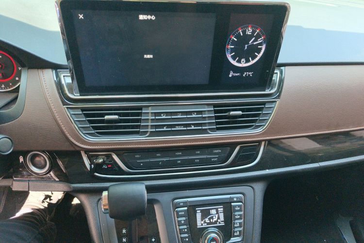 上汽大通MAXUS 大通G10 2018款 PLUS 2.0T 自动旗舰版局部细节16