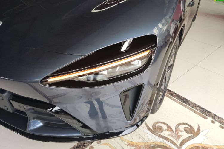 小米汽车 小米YU7 2025款 超长续航高性能四驱Max版局部细节36