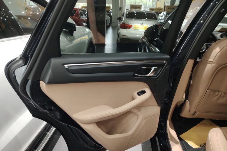 保时捷 2023款 Macan 2.0T中控内饰49