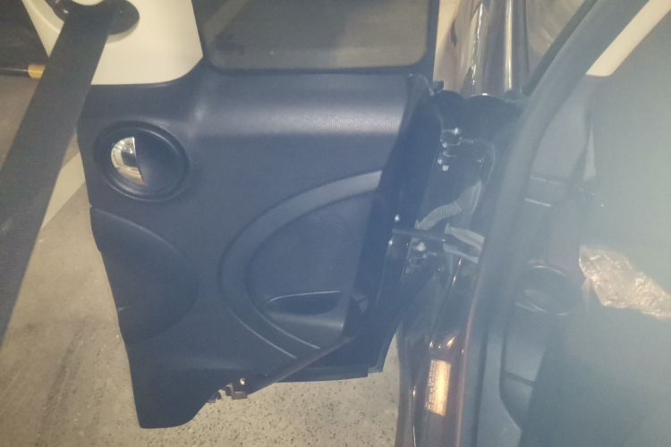 MINI Clubman 2011款 1.6L COOPER Fun中控内饰7006