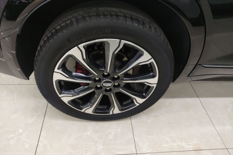 凯迪拉克XT5 2025款 2.0T 铂金型车身外观6008