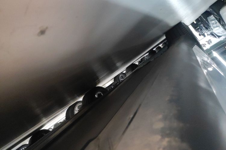 特斯拉 Model Y 2025款 后轮驱动 首发版局部细节9001