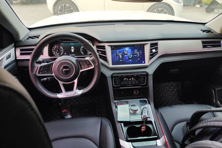 众泰 大迈X7 2018款 2.0T 自动尊贵型中控内饰12