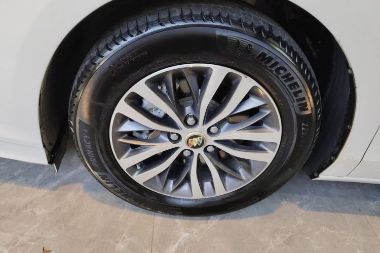 别克GL8 2020款 ES陆尊 653T 舒适型车身外观6007