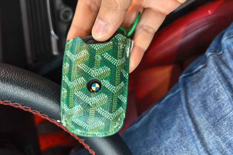 宝马2系(进口) 2018款 220i 敞篷轿跑车 运动设计套装中控内饰7001