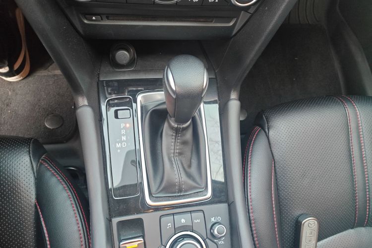 马自达3 昂克赛拉 2019款 云控版 三厢 1.5L 自动豪华型 国VI中控内饰18