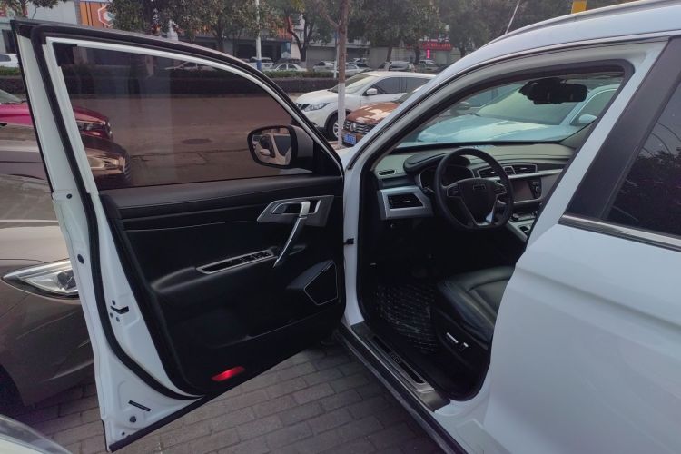 吉利汽车 博越 2016款 1.8TD 自动智慧型中控内饰20