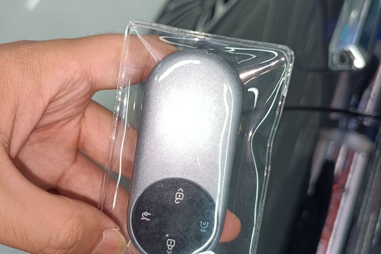 鸿蒙智行 问界M9 2024款 增程 Ultra版 52kWh 5座版中控内饰7001