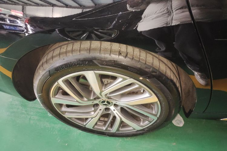 奔驰E级 2024款 改款 E 300 L 时尚型车身外观6008