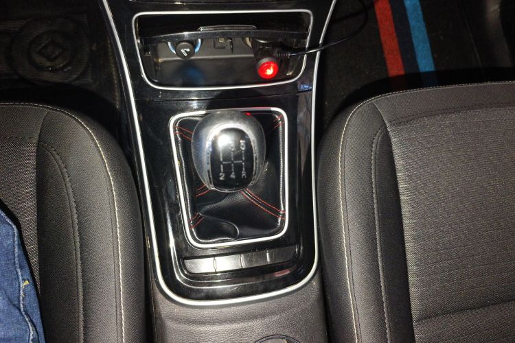 长安凯程 长安欧尚A600 2018款 1.5L 手动精英型中控内饰18