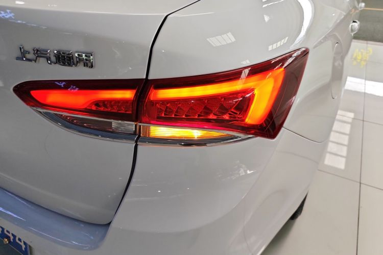 别克 英朗 2021款 改款 典范 1.5L 自动精英型车身外观6006