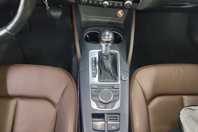 奥迪A3 2015款 Limousine 35 TFSI 百万纪念舒享型局部细节18