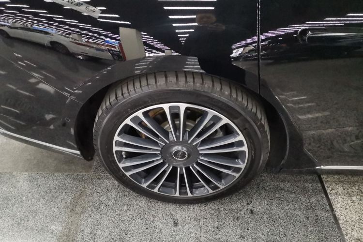 鸿蒙智行 享界S9 2024款 纯电 Ultra 四驱旗舰版车身外观6008